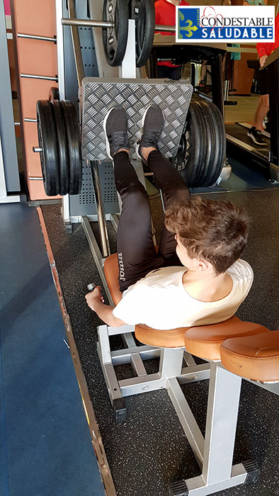 En forma en el gimnasio